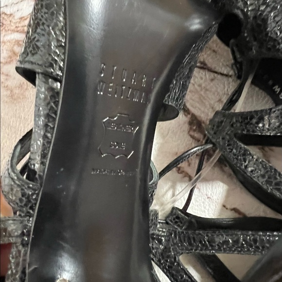 Stuart Weitzman Black Patent Leather Excite Pointy Toe Lace Up Pumps 6.5 M. - Picture 11 of 11